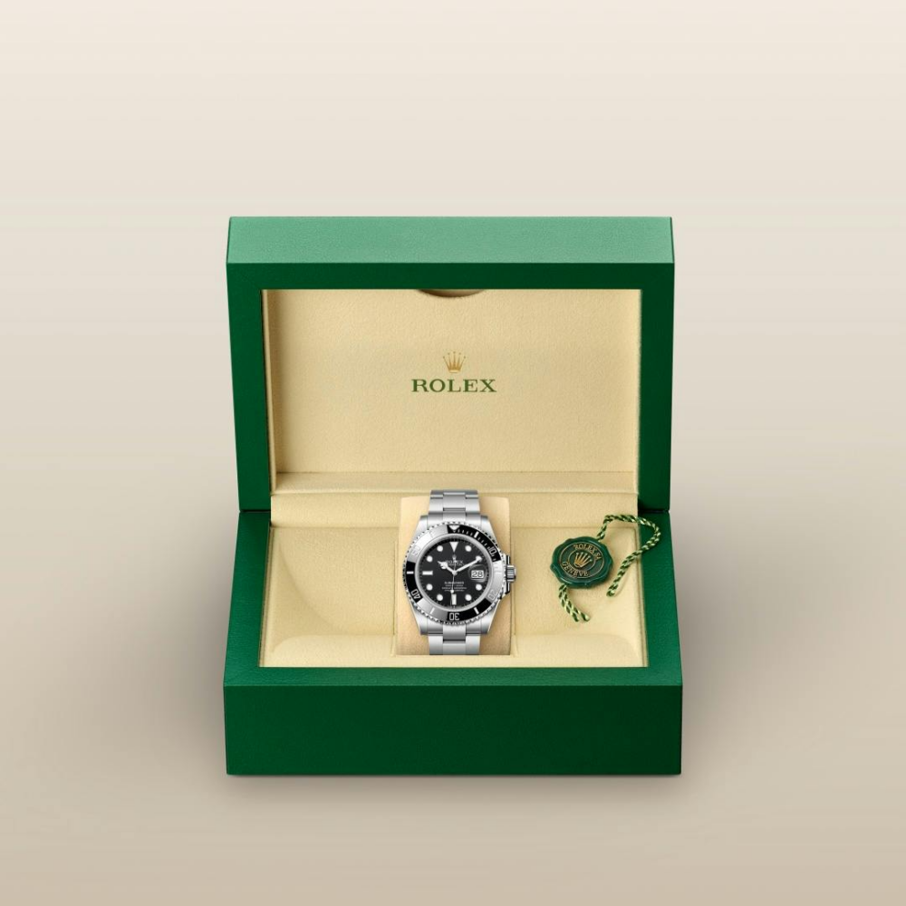 A-Rolex Submariner Date Oyster, 41 mm, Oystersteel